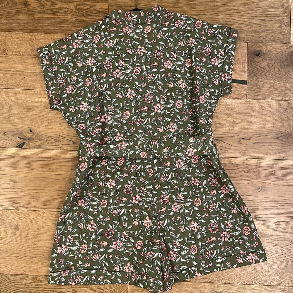 Sezane Olive Green Floral Short Jumpsuit with Pink Accents - Picture 7 of 8